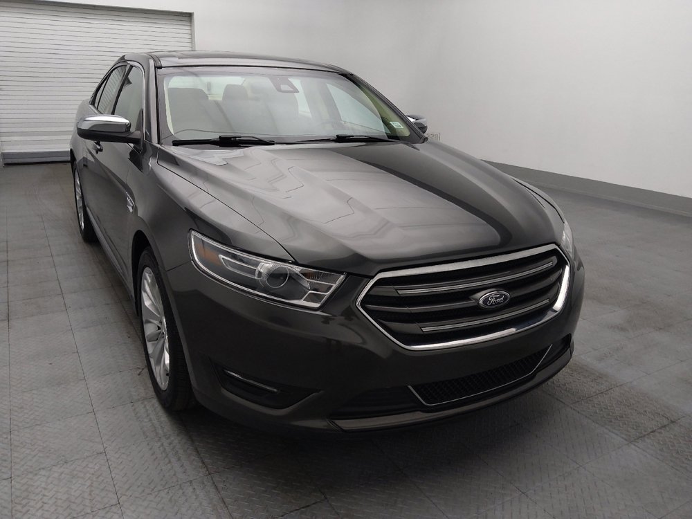 Used 2019 Ford Taurus Limited FWD image 14
