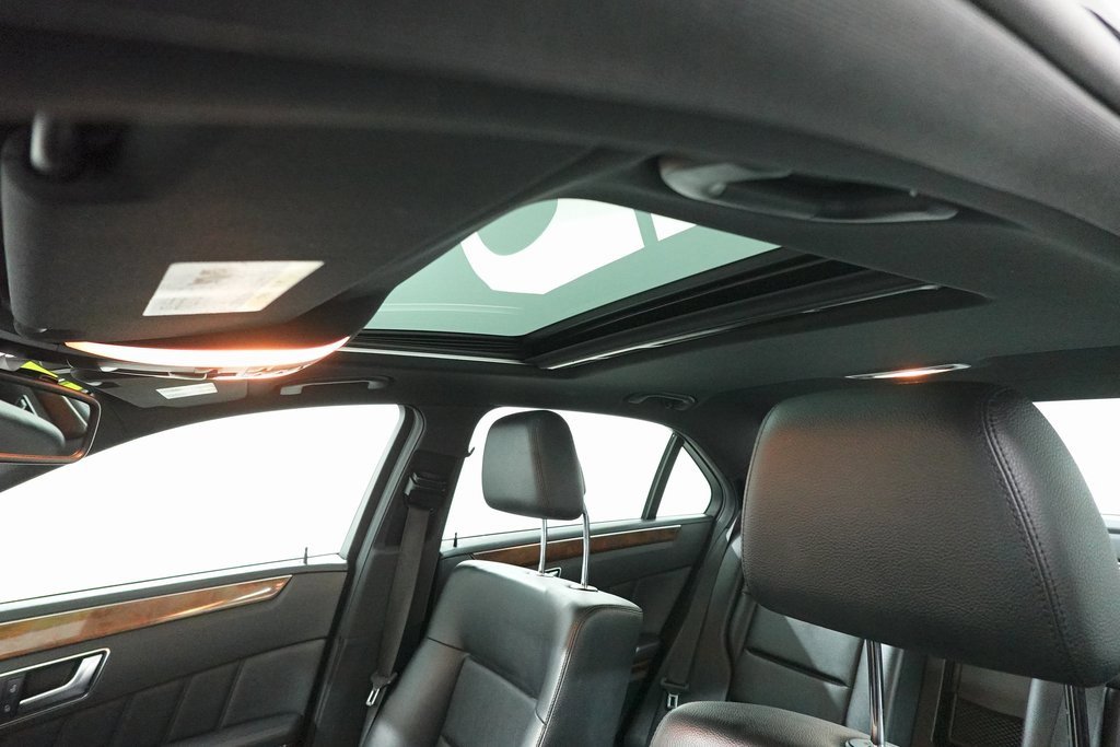 Used 2013 Mercedes-Benz E 350 4MATIC Sedan image 11