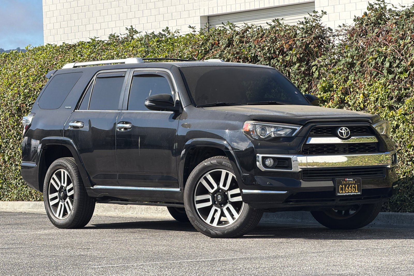 Used 2016 Toyota 4Runner Limited AWD/4WD image 2