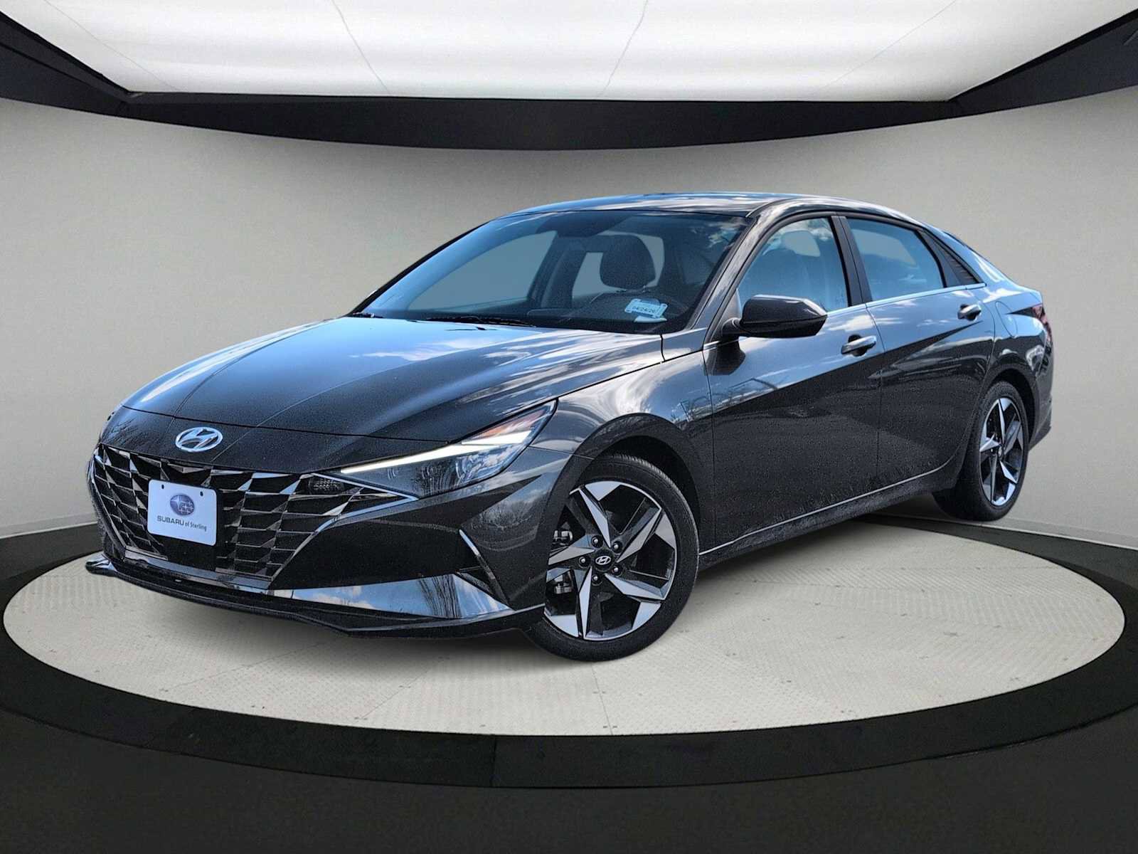 Used 2023 Hyundai Elantra Limited image 1