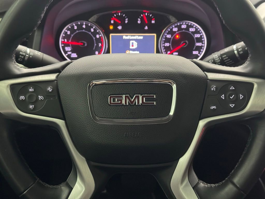 Used 2023 GMC Acadia SLT image 19