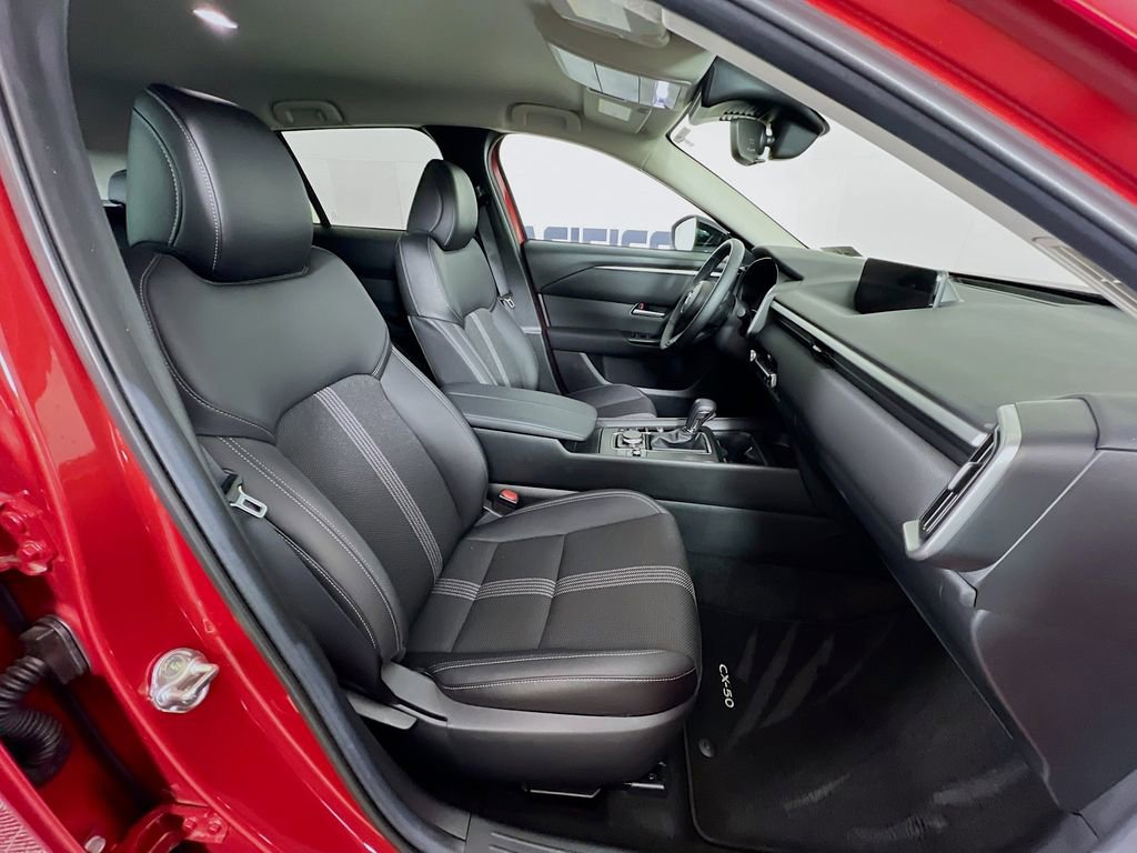Used 2025 MAZDA CX-50 AWD 2.5 S w/ Cargo Package image 32