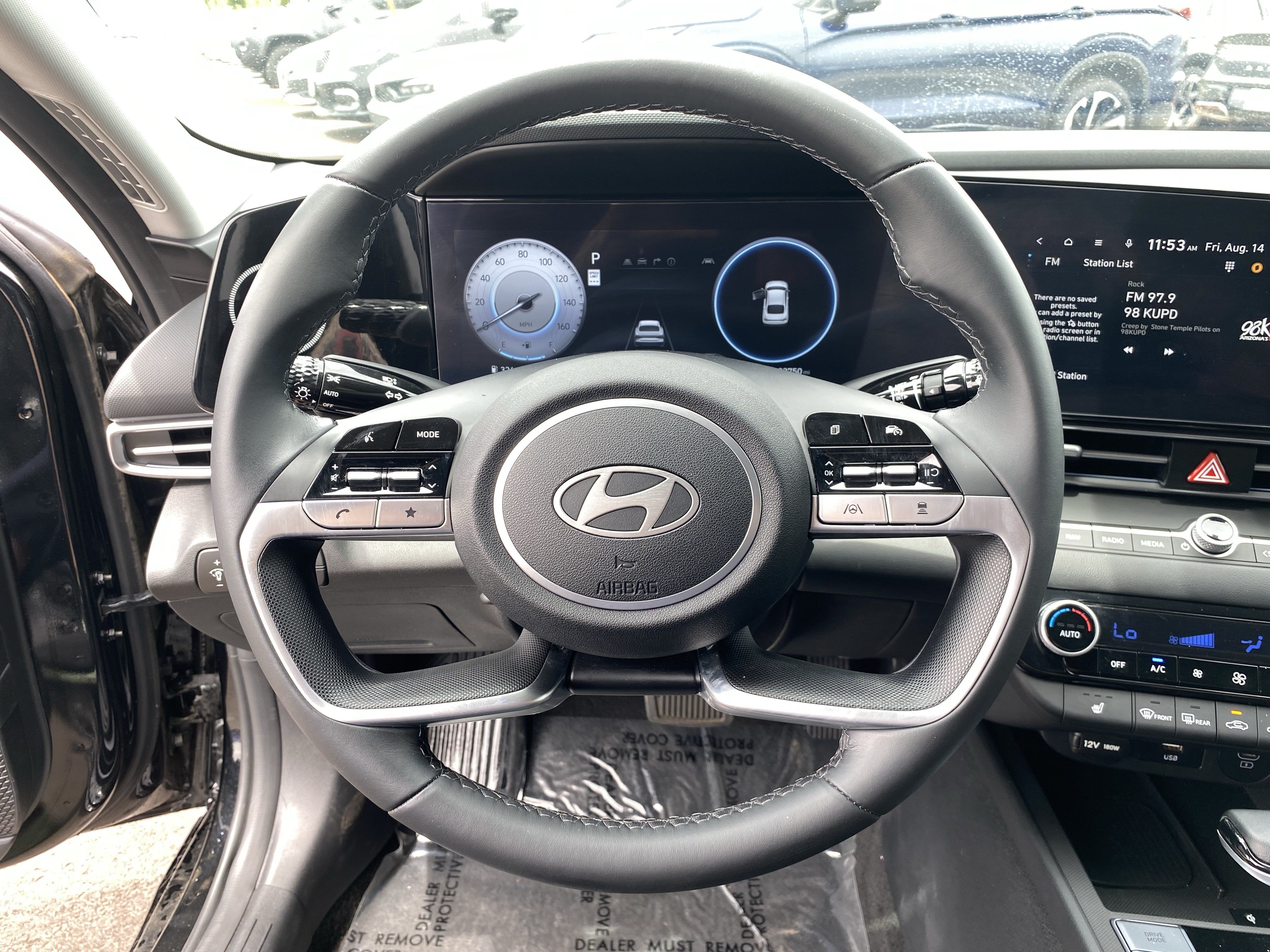 Certified 2024 Hyundai Elantra Limited FWD image 26