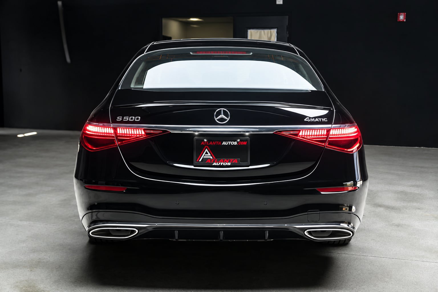 Used 2022 Mercedes-Benz S 500 4MATIC w/ AMG Line Package image 8