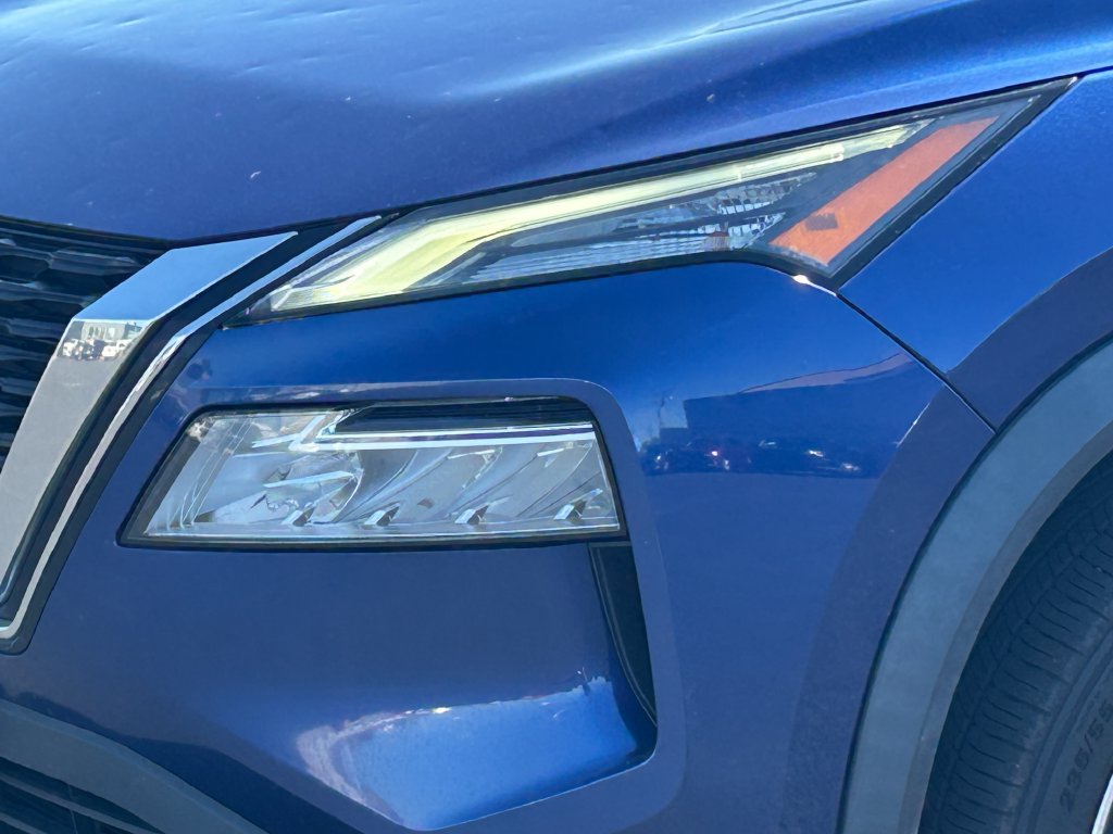 Used 2021 Nissan Rogue SL AWD/4WD image 11