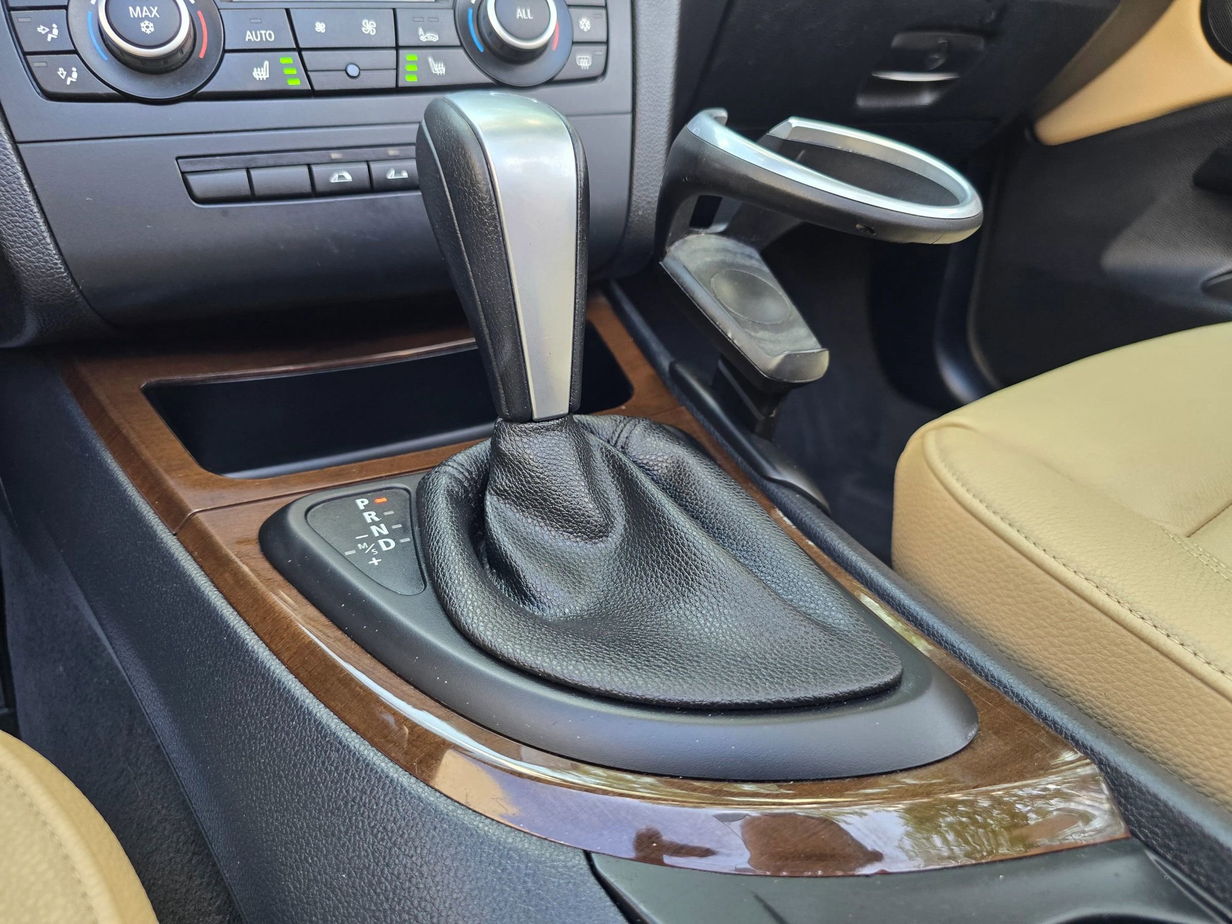Used 2011 BMW 128i Convertible RWD image 35