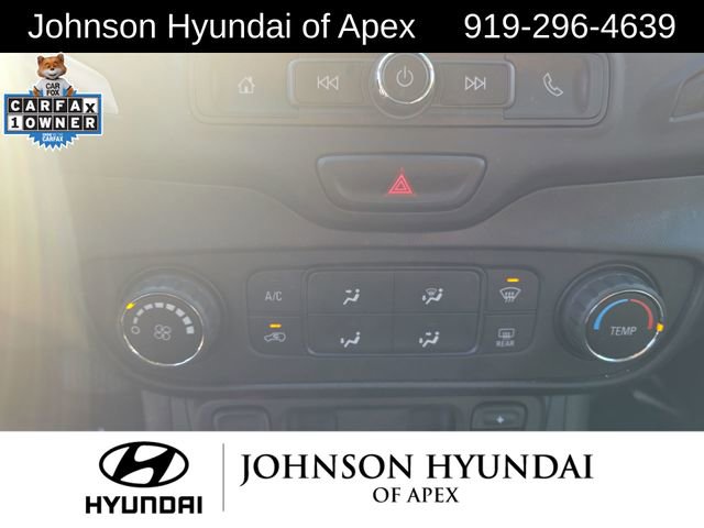 Used 2020 GMC Terrain SLE w/ Elevation Edition image 31