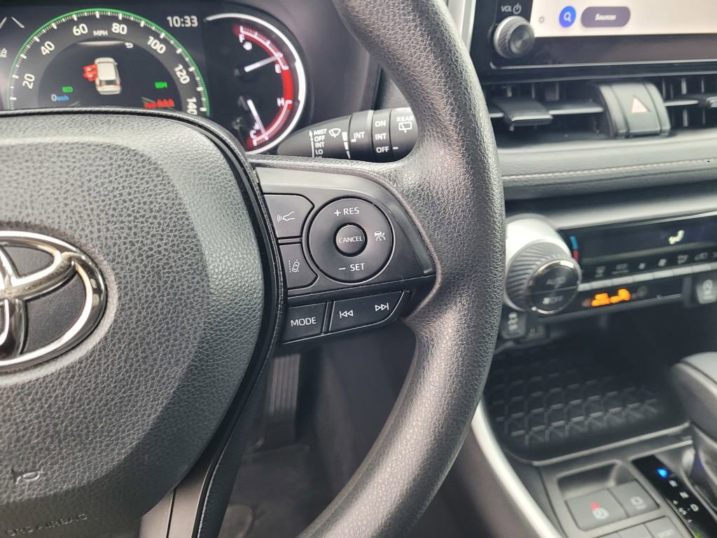 Used 2024 Toyota RAV4 XLE image 23