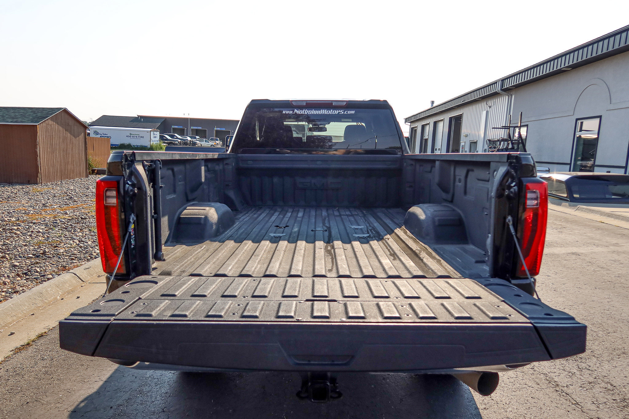 Used 2024 GMC Sierra 3500 SLT AWD/4WD image 9