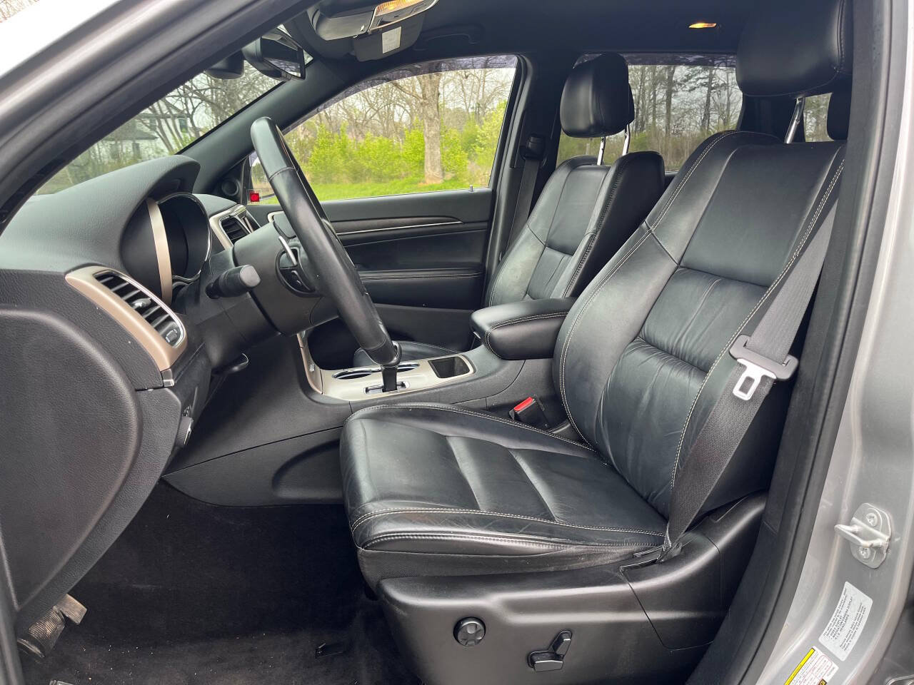 Used 2015 Jeep Grand Cherokee Limited RWD image 9