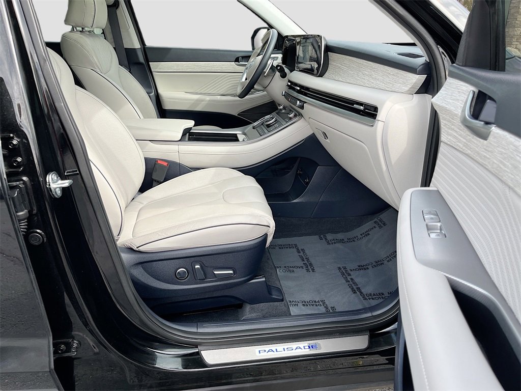 Used 2025 Hyundai Palisade Calligraphy image 31