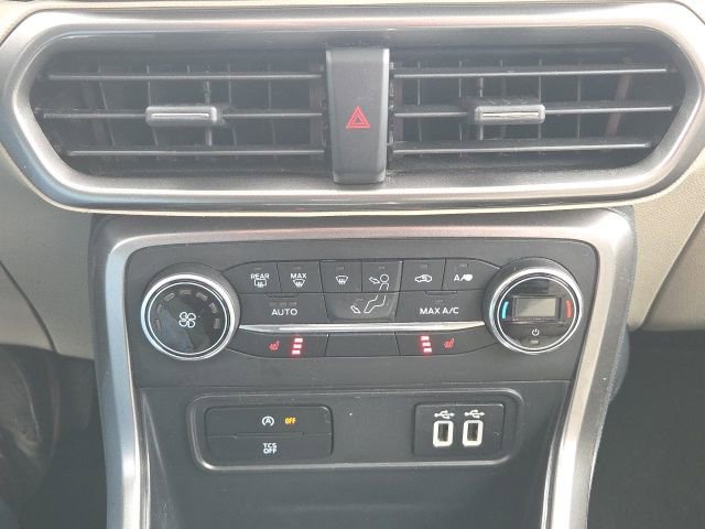 Used 2019 Ford EcoSport SE w/ SE Convenience Package image 30