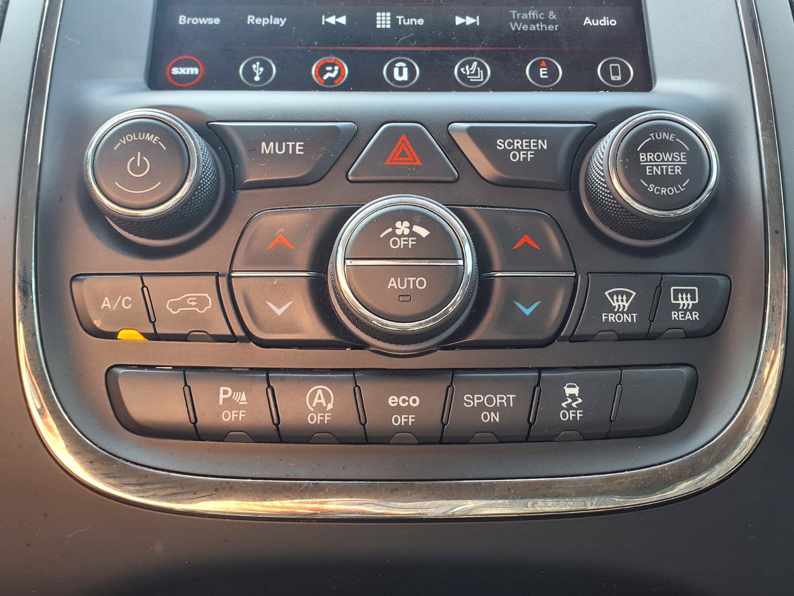 Used 2018 Dodge Durango GT AWD/4WD image 25
