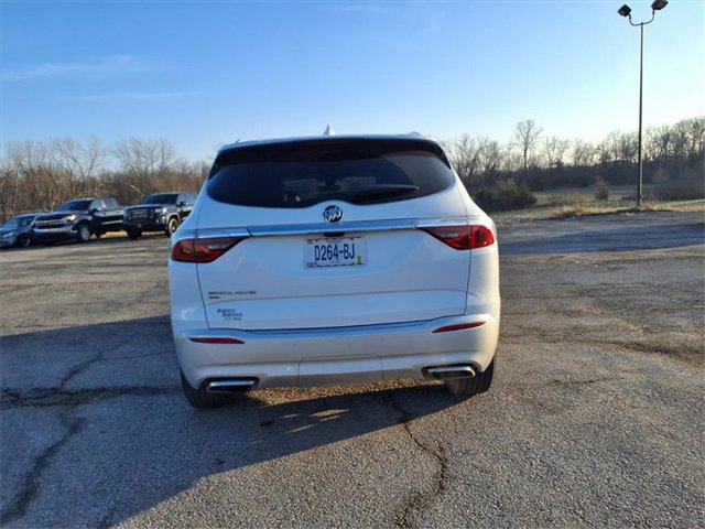 Used 2024 Buick Enclave Premium image 22
