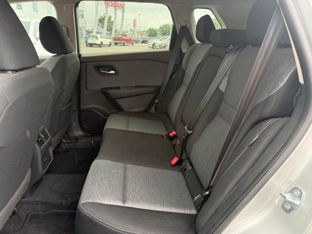 Used 2023 Nissan Rogue SV AWD/4WD image 24