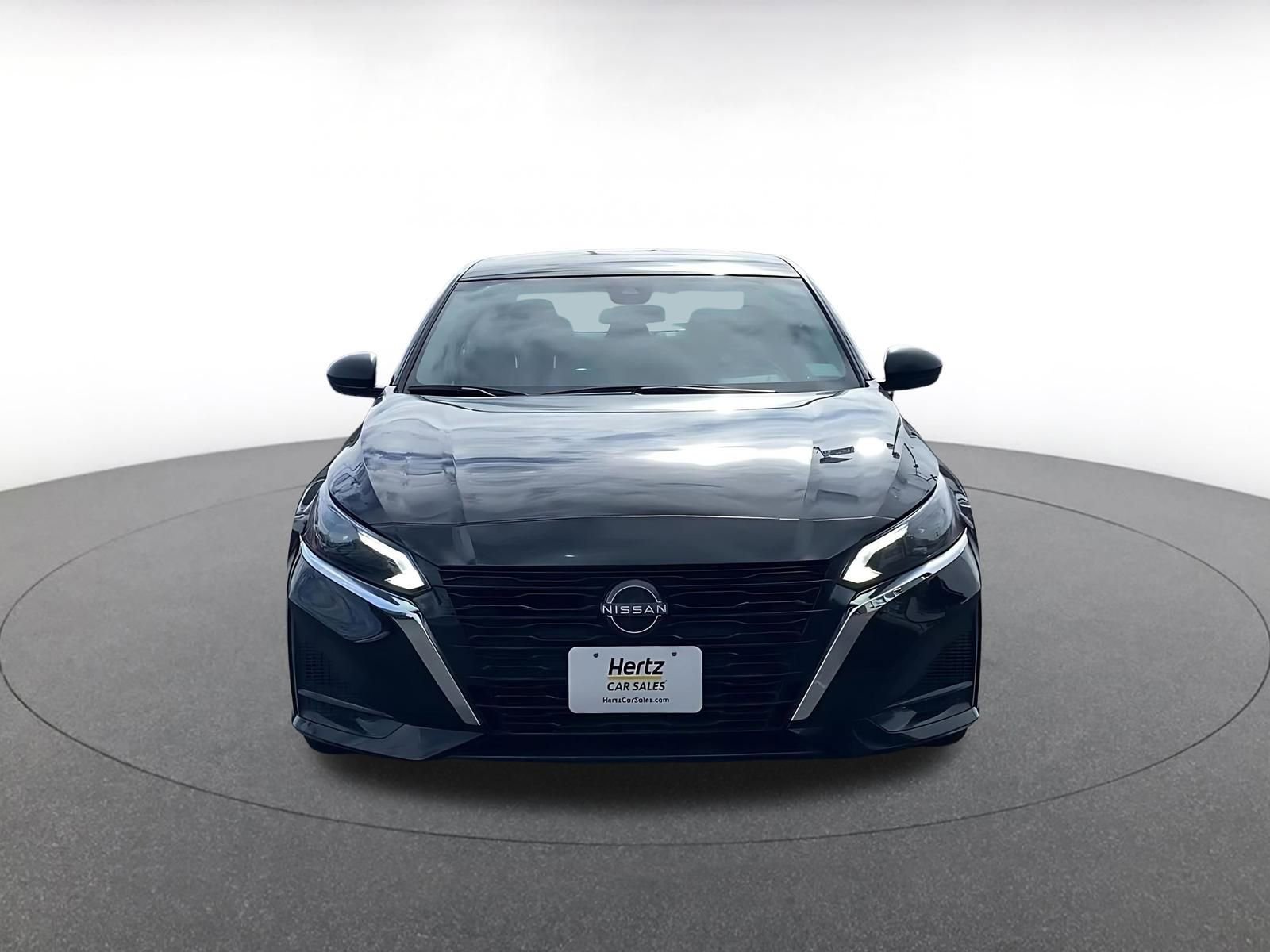 Used 2025 Nissan Altima 2.5 SV image 4