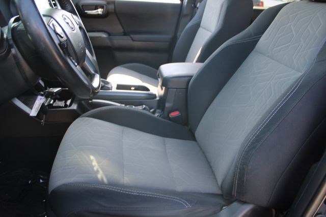 Used 2021 Toyota Tacoma TRD Off-Road w/ Technology Package image 35