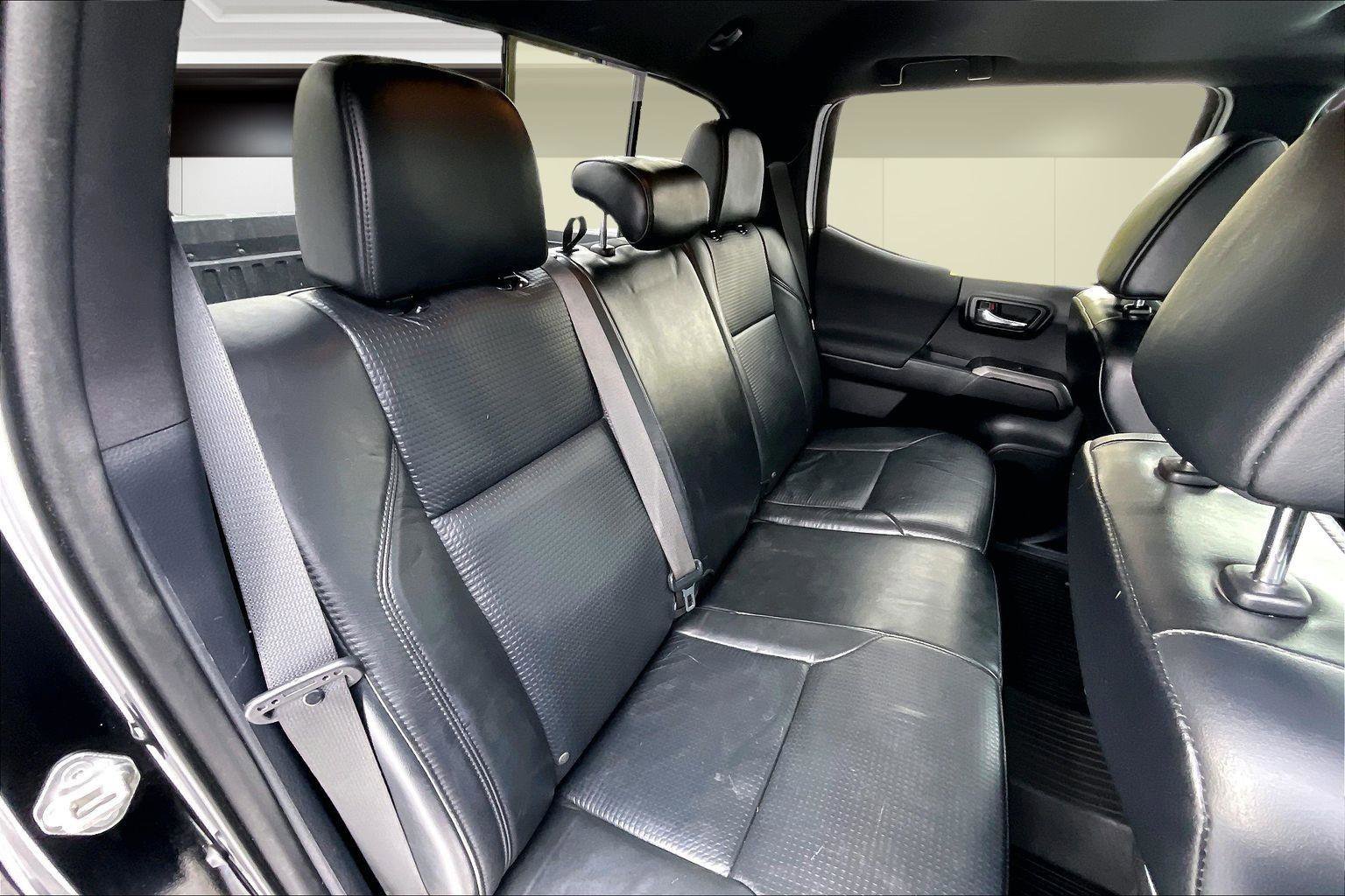 Used 2019 Toyota Tacoma TRD Off-Road image 29