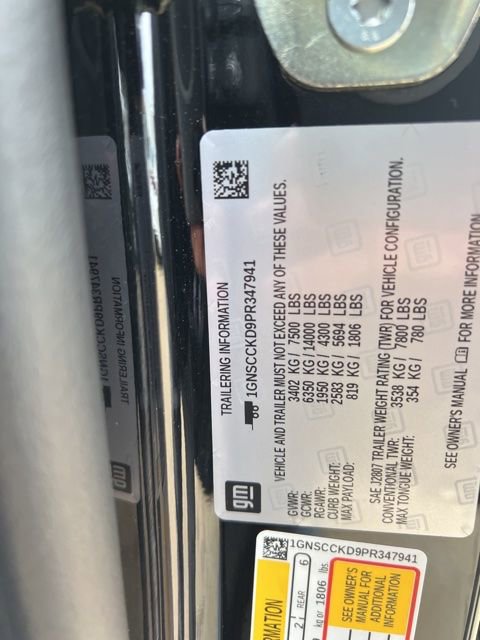 Used 2023 Chevrolet Suburban LT RWD image 15