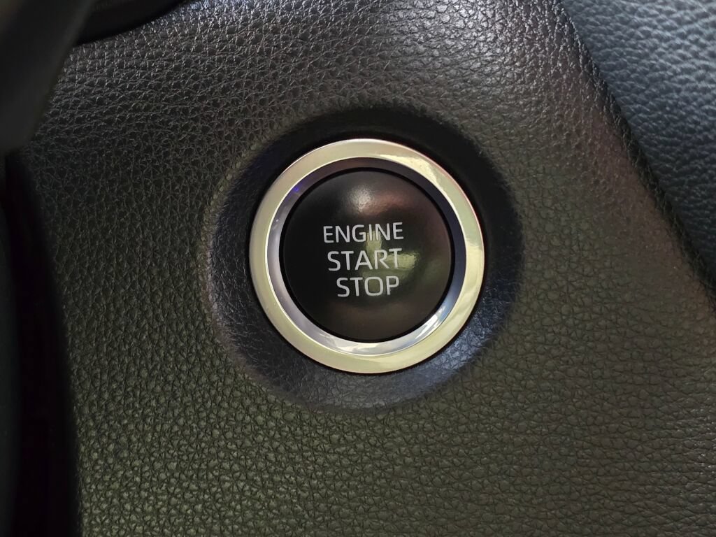 Used 2024 Toyota Corolla XSE FWD image 31
