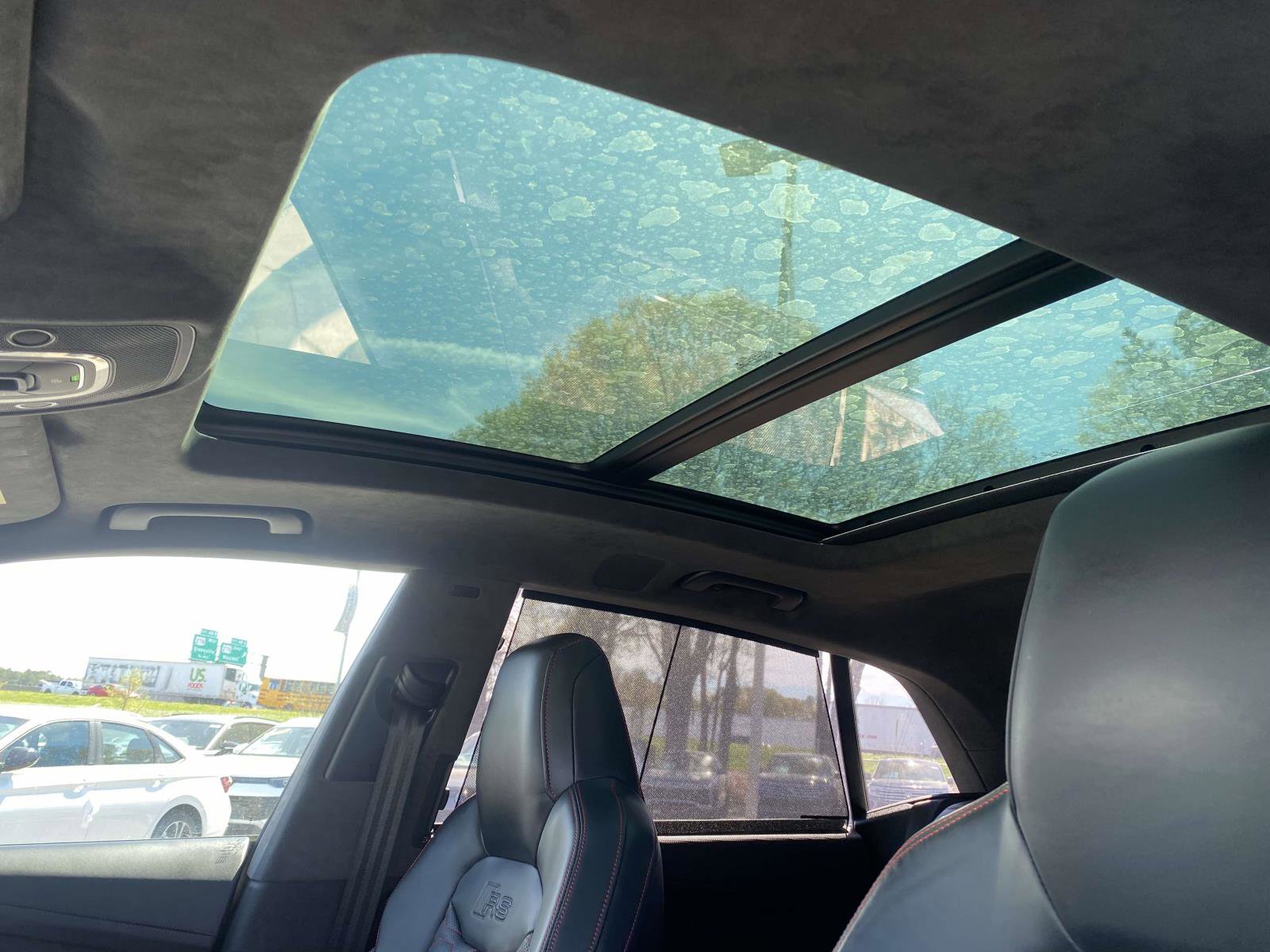 Certified 2022 Audi RS Q8 w/ Carbon Optic Package image 17