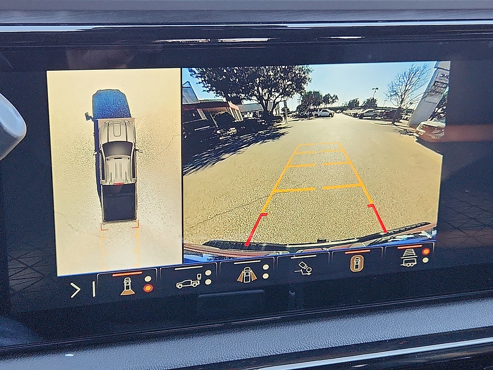 New 2026 GMC Sierra 2500 AT4 w/ AT4 Premium Plus Package image 12