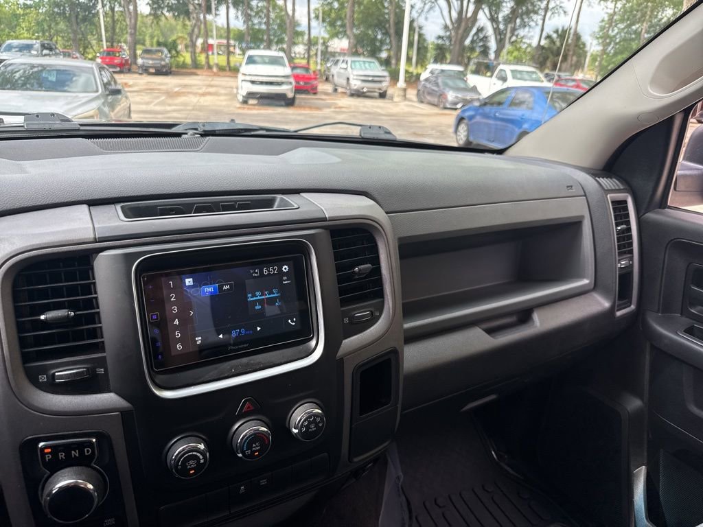 Used 2017 RAM 1500 Express image 31