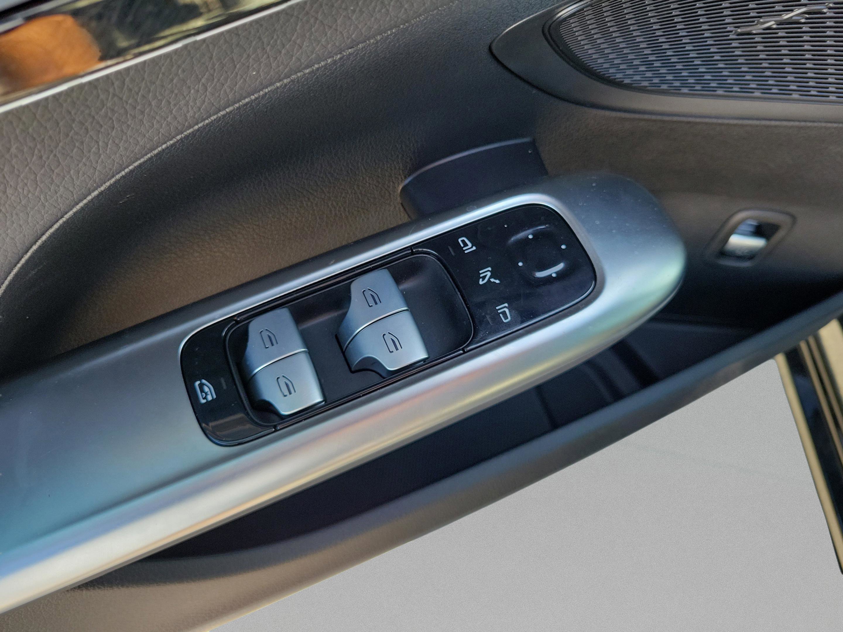 Certified 2026 Mercedes-Benz C 300 Sedan image 12