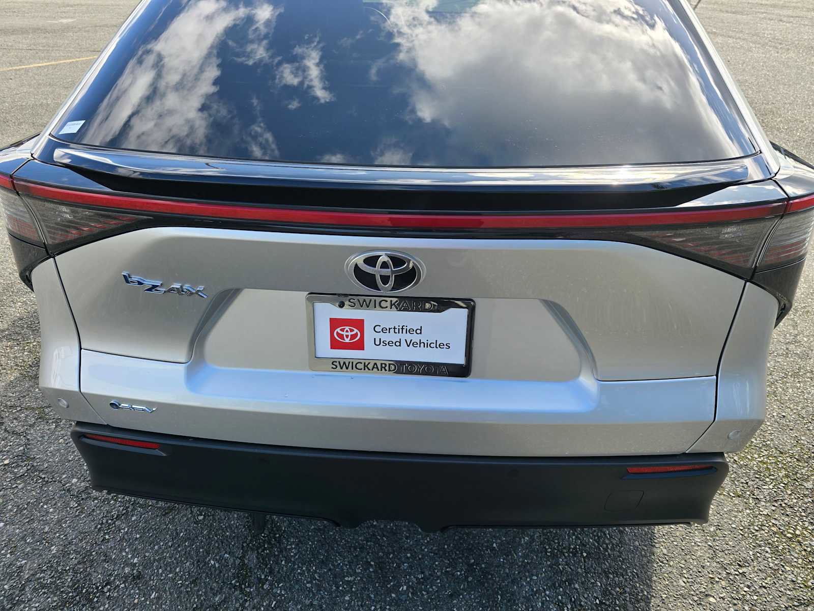 Used 2025 Toyota bZ4X FWD w/ Weather Package image 13