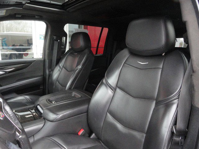 Used 2020 Cadillac Escalade ESV Platinum RWD image 11