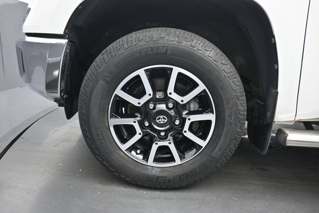 Used 2016 Toyota Tundra SR5 w/ TRD Off Road Package AWD/4WD image 49
