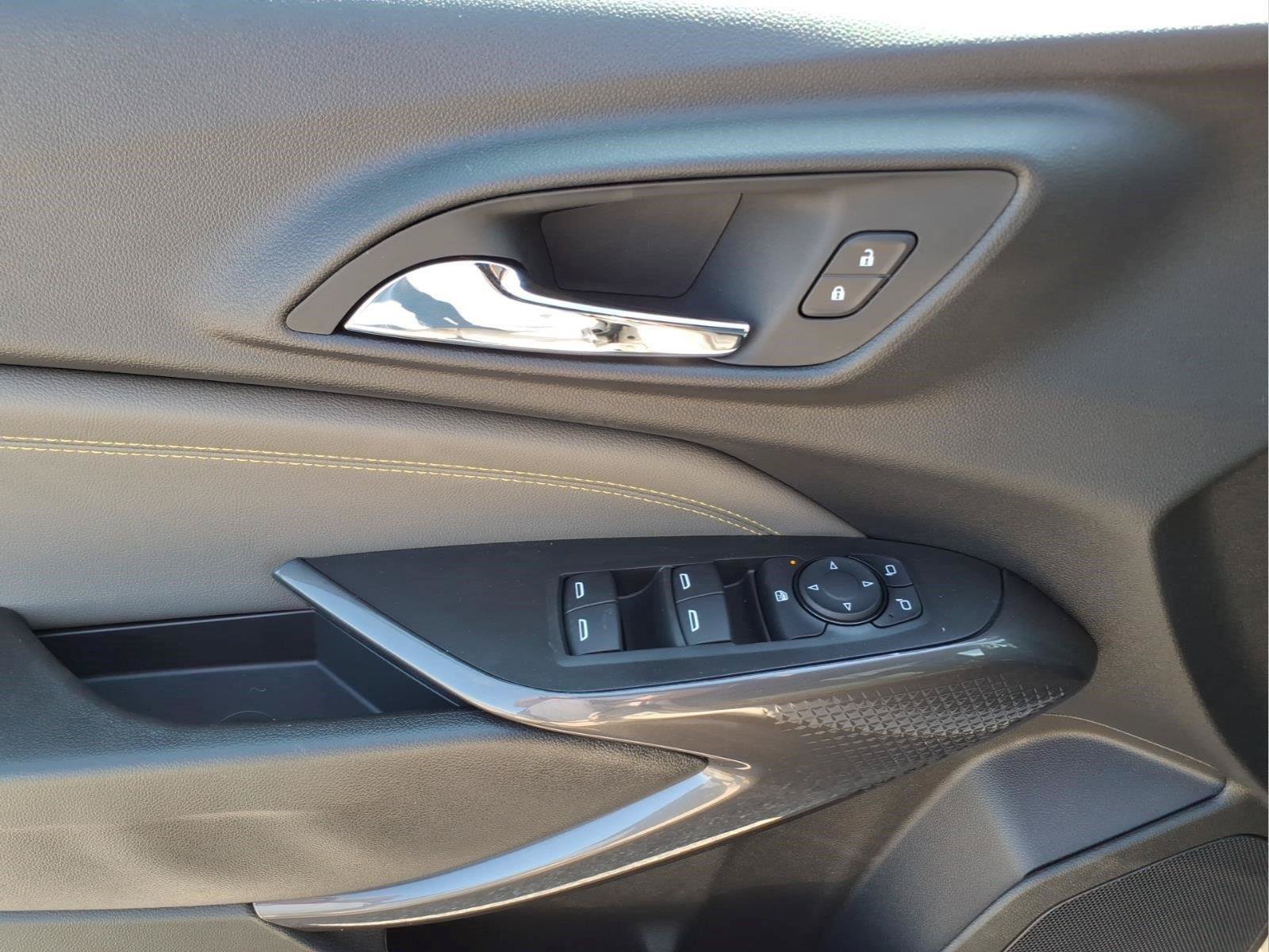 New 2026 Chevrolet Trax ACTIV w/ Driver Confidence Package FWD image 16