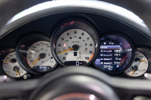 Used 2018 Porsche 911 GT3 RWD image 37