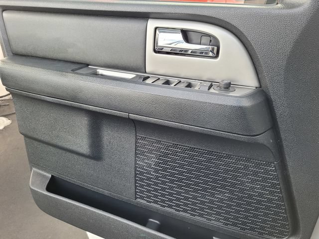 Used 2017 Ford Expedition XLT AWD/4WD image 14