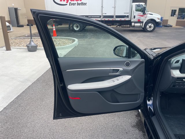 New 2026 Hyundai Sonata SEL FWD image 9
