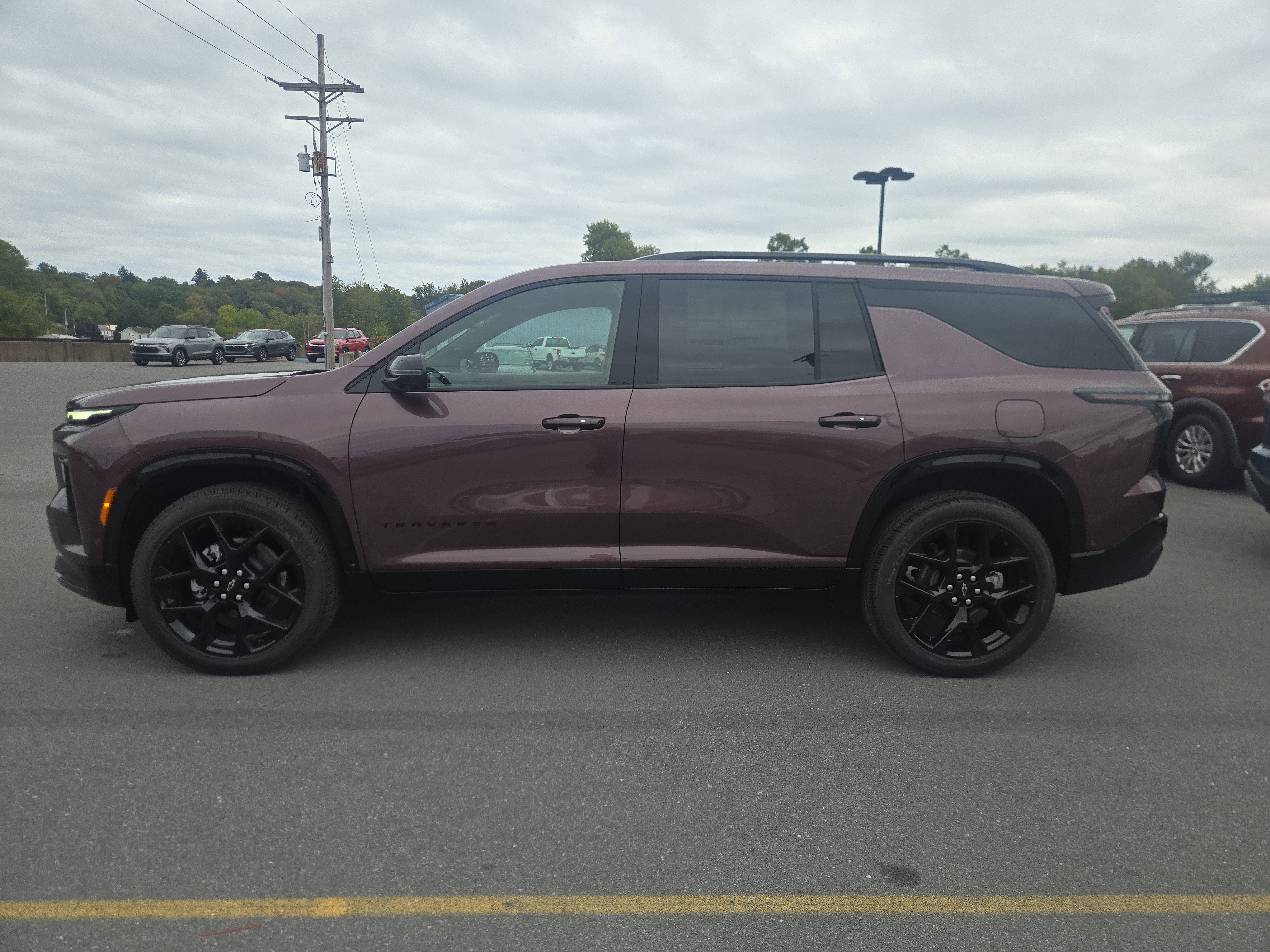 New 2026 Chevrolet Traverse RS w/ LPO, Floor Liner Package image 7