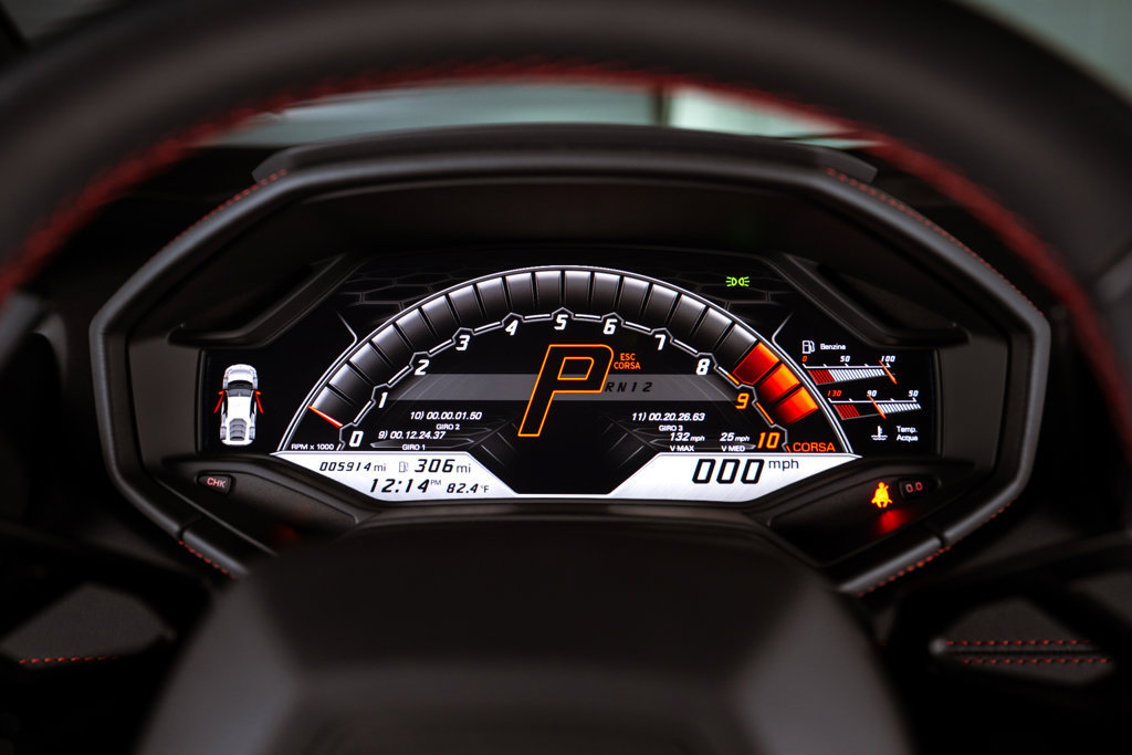 Used 2021 Lamborghini Huracan EVO RWD image 13