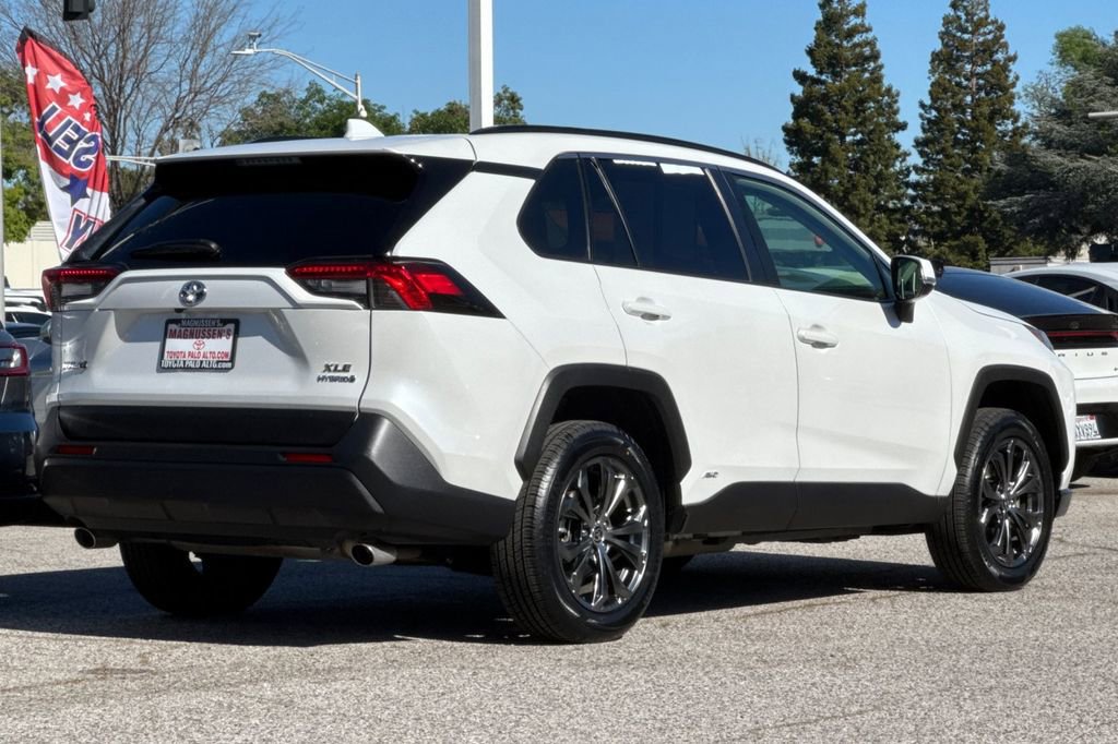Certified 2023 Toyota RAV4 XLE Premium image 3