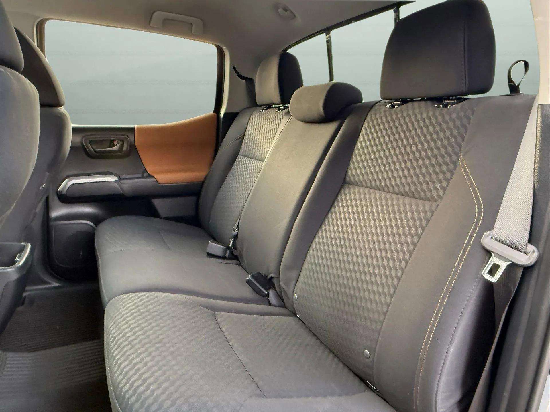 Used 2020 Toyota Tacoma SR5 image 27