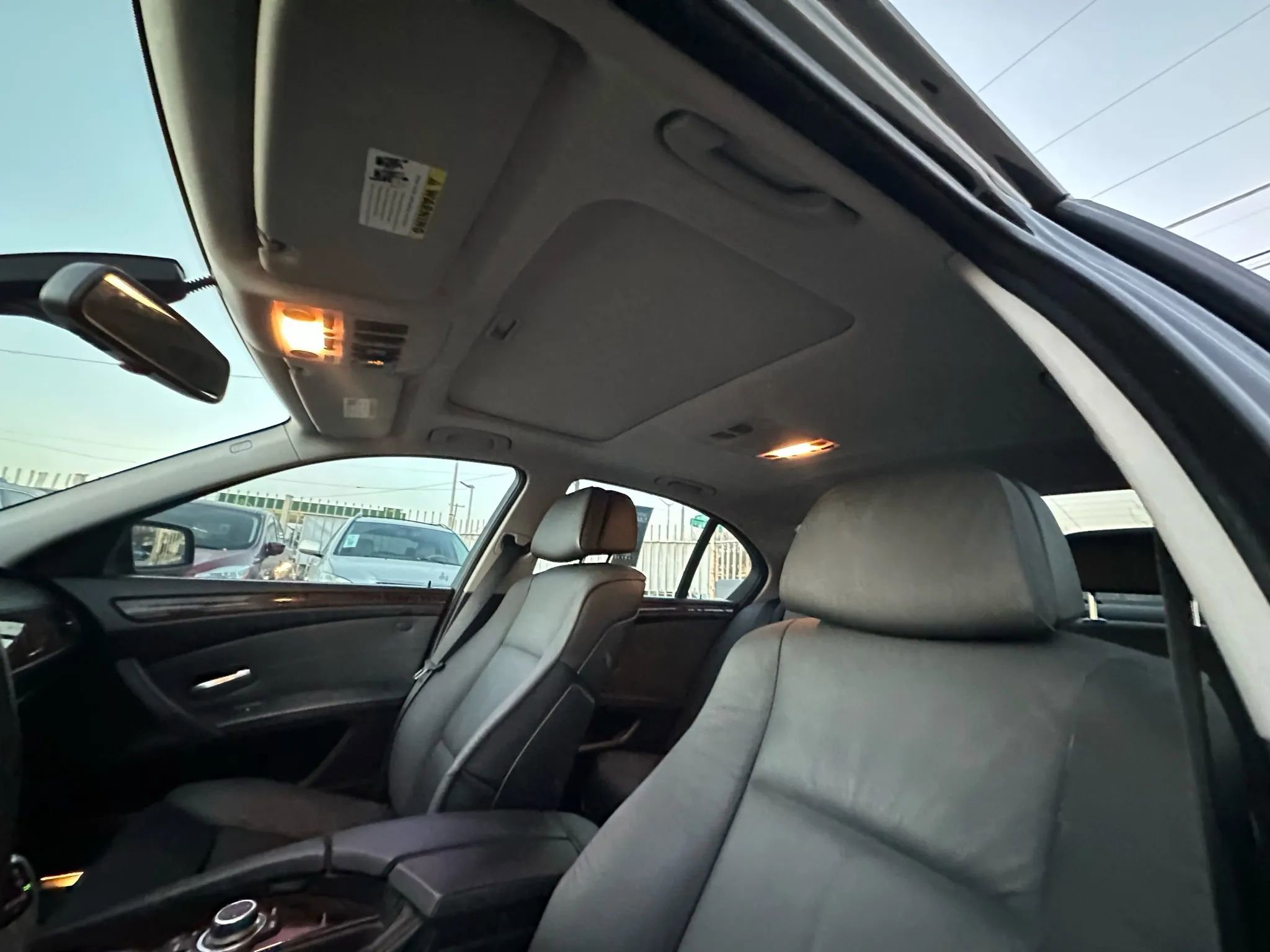 Used 2010 BMW 528i xDrive Sedan image 41