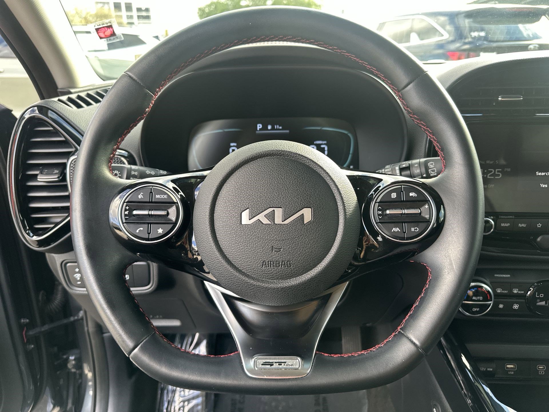 Used 2024 Kia Soul GT-Line image 11