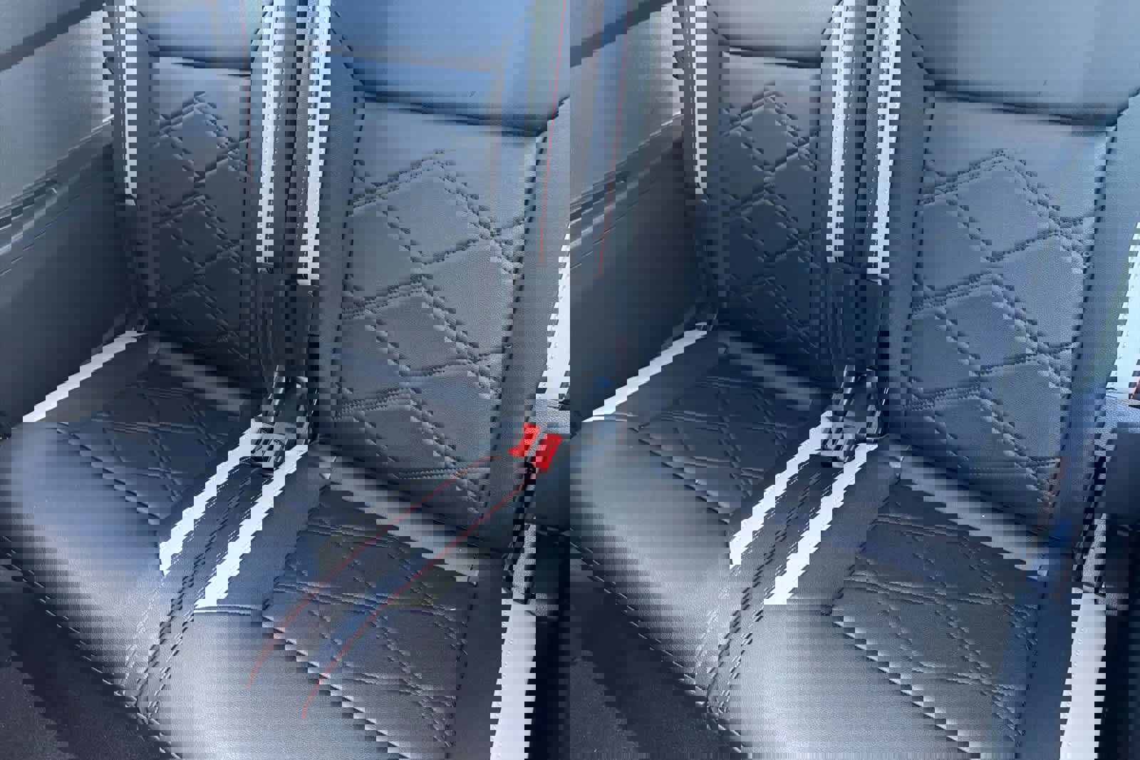 Used 2025 Volkswagen Atlas Peak Edition SE image 15