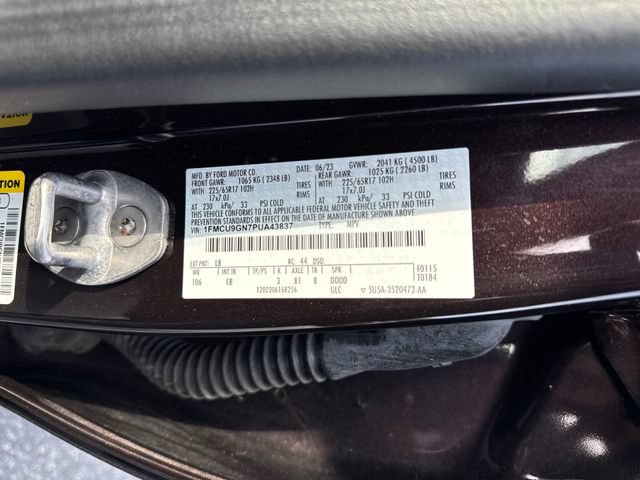 Used 2023 Ford Escape Active AWD/4WD image 30
