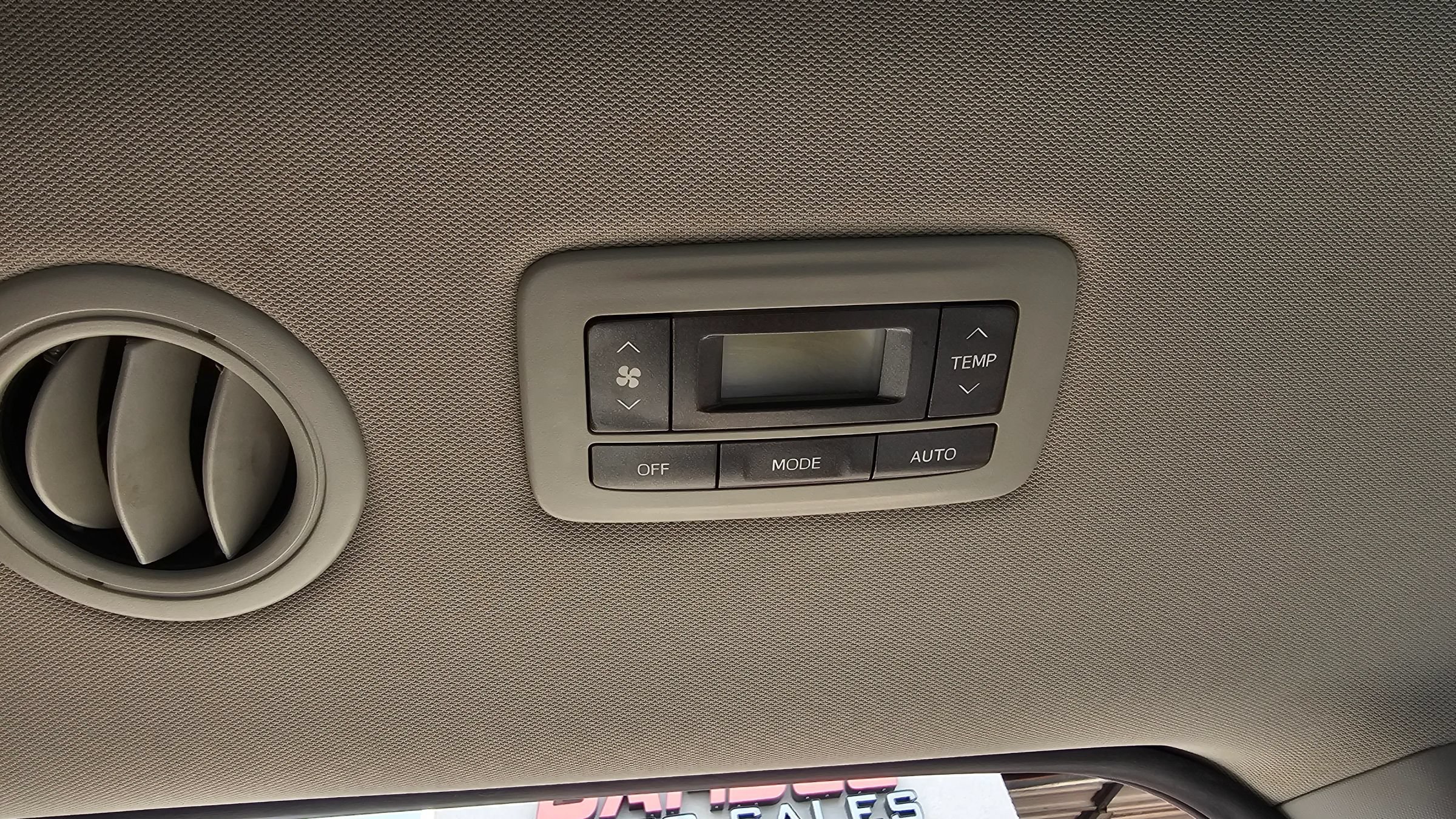 Used 2015 Toyota Sienna Limited Premium FWD image 19