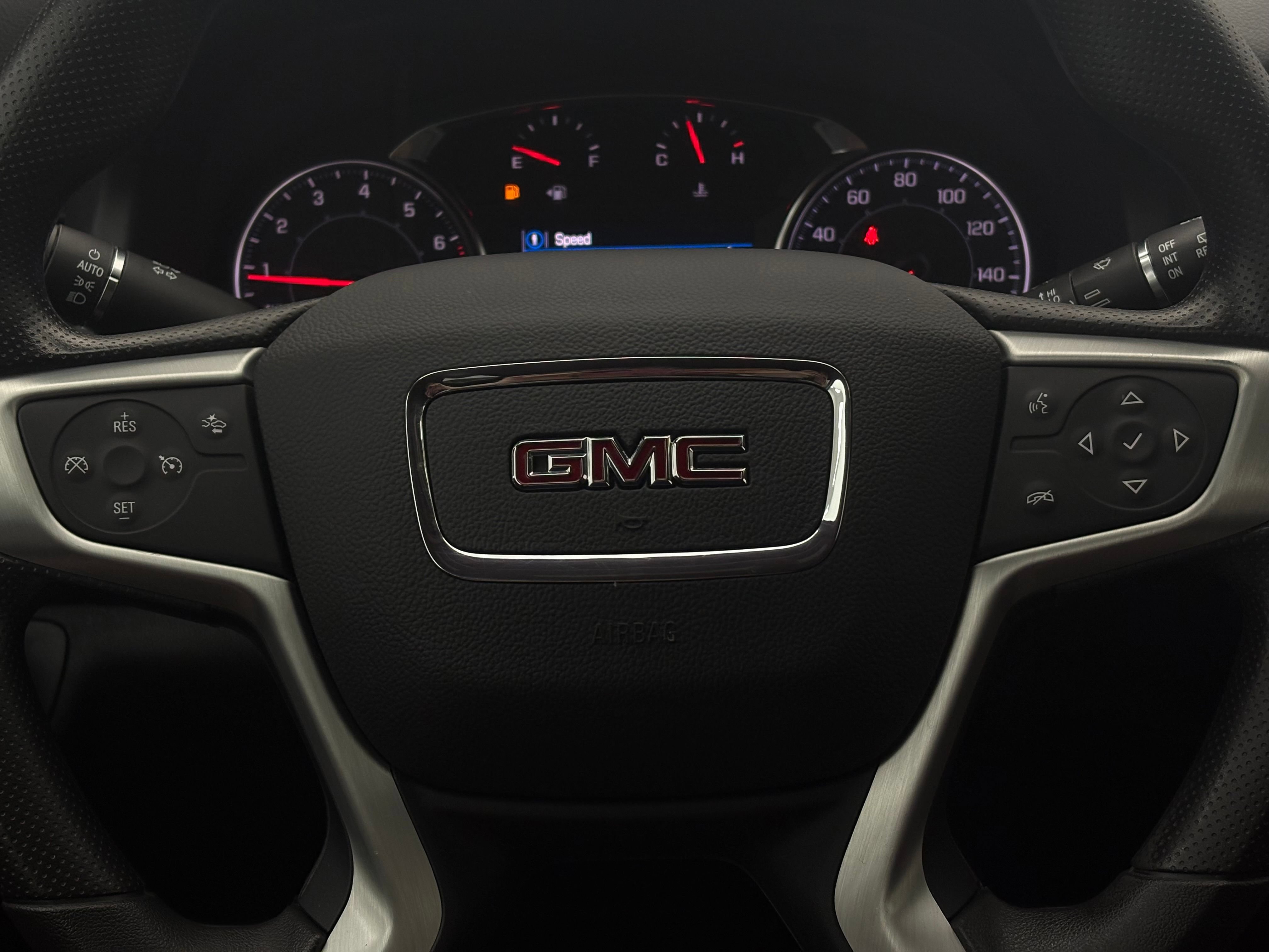 Used 2023 GMC Acadia SLE FWD image 17