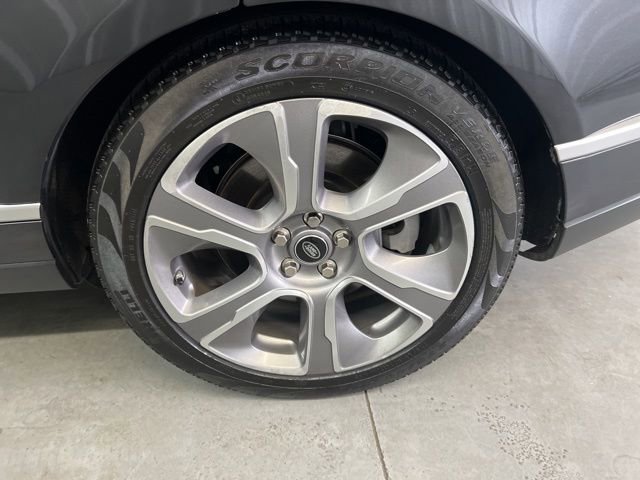 Used 2018 Land Rover Range Rover Supercharged image 28
