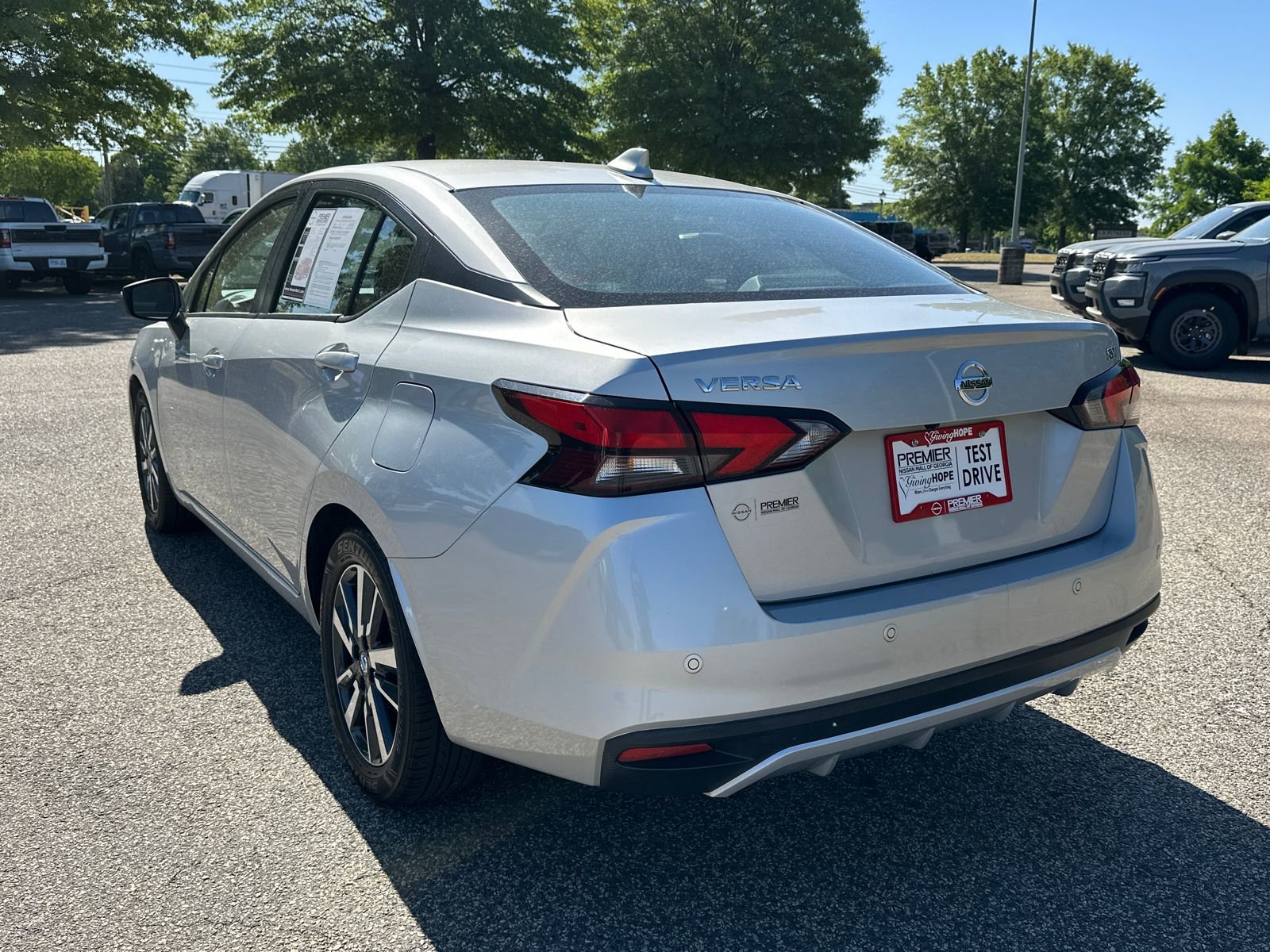 Used 2021 Nissan Versa SV image 7