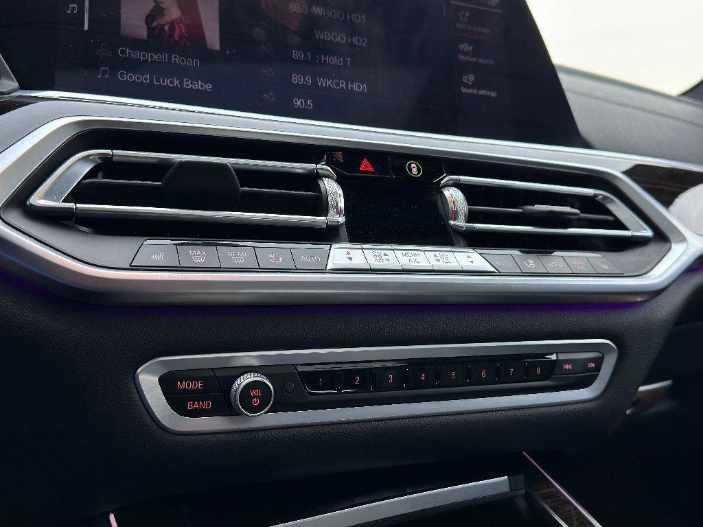 Used 2020 BMW X7 xDrive40i w/ M Sport Package image 27