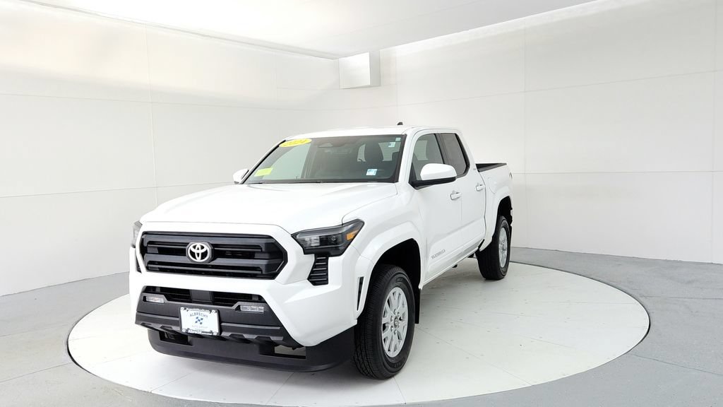 Certified 2024 Toyota Tacoma SR5 AWD/4WD image 2