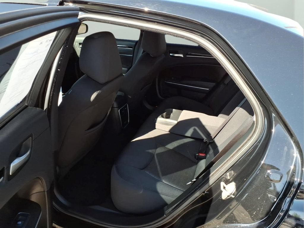 Used 2023 Chrysler 300 Touring w/ Sport Appearance Package RWD image 27